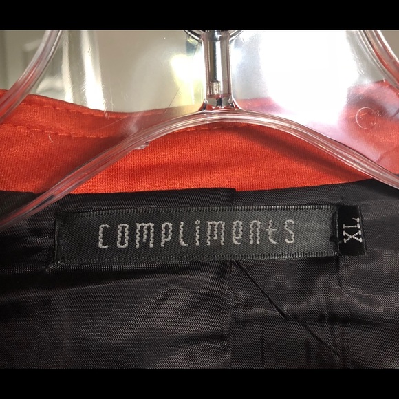 Super soft Orange Jacket - Picture 6 of 8